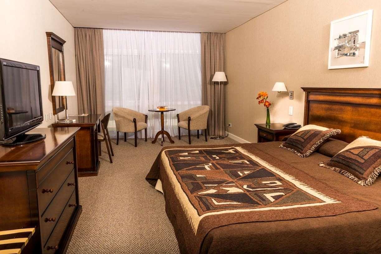 Howard Johnson Resort Spa & Convention Center Villa de Merlo Екстер'єр фото